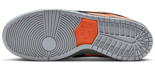Nike SB Muni Fast Pass Dunk Low Pro Shoes - Safety OrangeWolf GreyBaroque Brown(129)