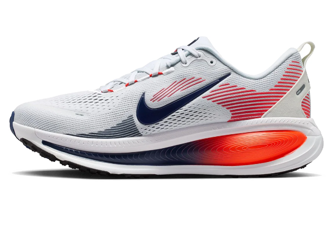 Nike Vomero 18  (168)