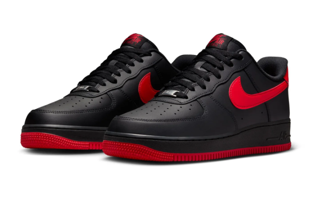 Men's Nike Air Force 1 Low '07 'Bred' Men's Sneakers (114)