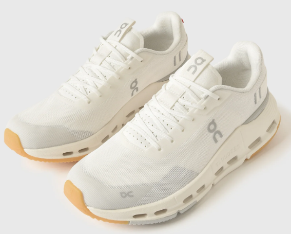 On Women's Cloudnova Form 2 – White / Gum